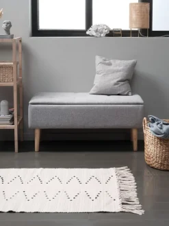 Bænk BADSTED m/opbevaringsplads lysegråt stof/egefarve