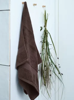 Håndklæde KARLSTAD 50x100 mørkebrun KRONBORG