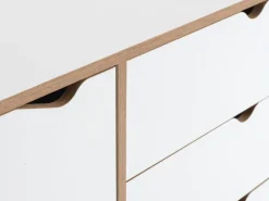 Kommode MAMMEN 4 skuffer 1 låge hvid/eg