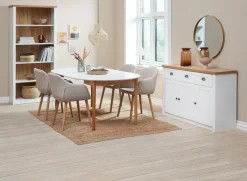 MARSTRAND Ø110 bord hvid + 4 ADSLEV stole beige