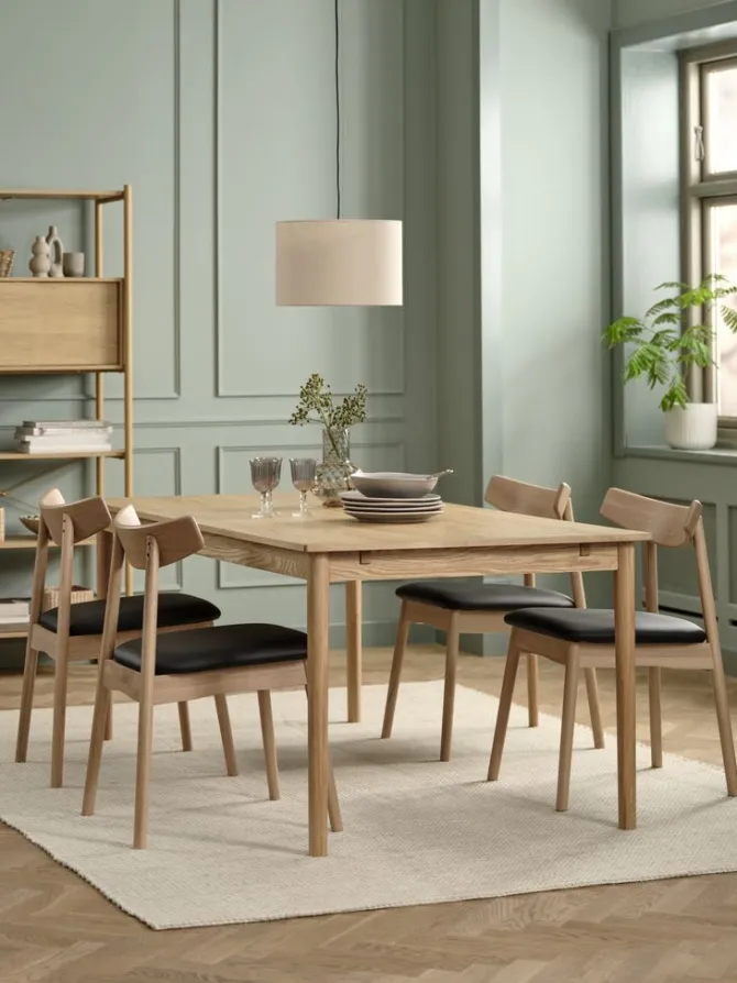 MARSTRUP L190/280 bord eg + 4 LYNGHOLM eg/sort