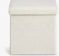 Puf NYSTED 38x38 m/opbevaringsplads råhvid teddy