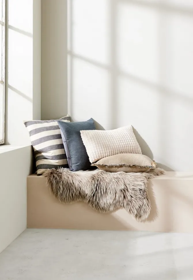 Pyntepude HAGTORN 30x50 beige