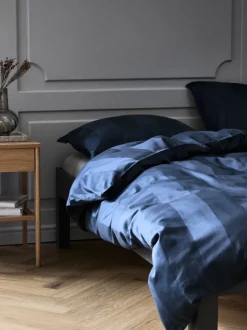Sengetøj BARBO satin 140x200 mørkeblå