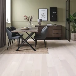 Skænk HORNBORG 2 låger 3 skuffer mørk eg