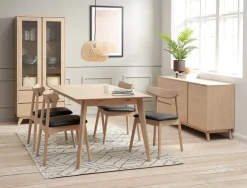 Skænk KALBY 2 låger 3 skuffer lys eg