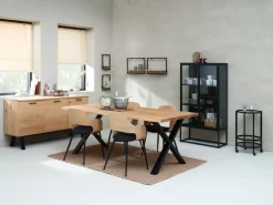 Skænk SANDBY 2 låger + 3 skuffer eg natur/sort