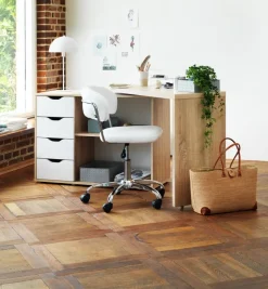 Skrivebord LANGAGER 41-107x107-165 lys eg farve/hvid