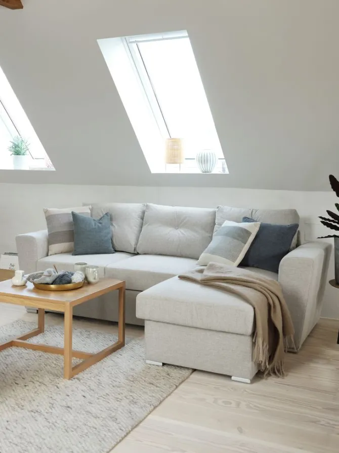 Sovesofa chaiselong VEJLBY lyst sandfarvet stof