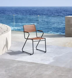 Stabelstol VAXHOLM hårdttræ