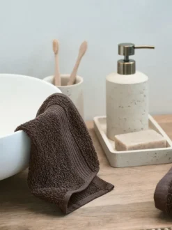 Vaskeklud KARLSTAD 28x30 mørkebrun KRONBORG