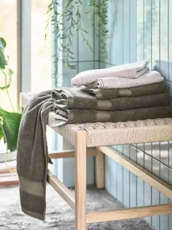 Vaskeklud KARLSTAD 28x30 oliven KRONBORG