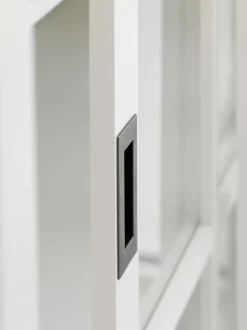 Vitrineskab NORDBY 2 låger hvid